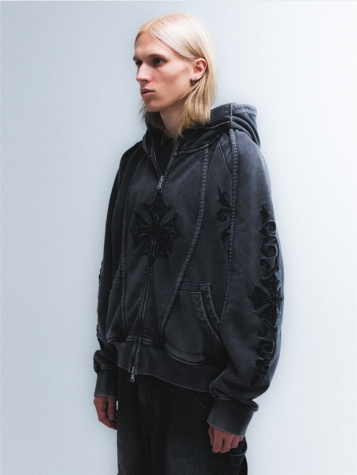 Holy Phantom (Black )